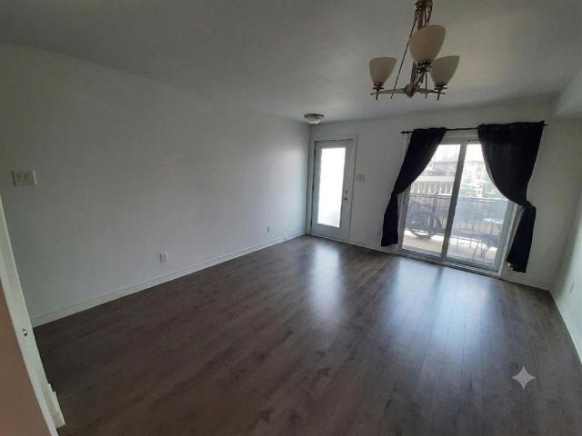 Beau 3 ½ à louer – 153, rue de Dublin, unité 5 Plateau Aylmer Beautiful 3 ½ for rent – 153 Dublin Street, Unit 5 Aylmer Plateau