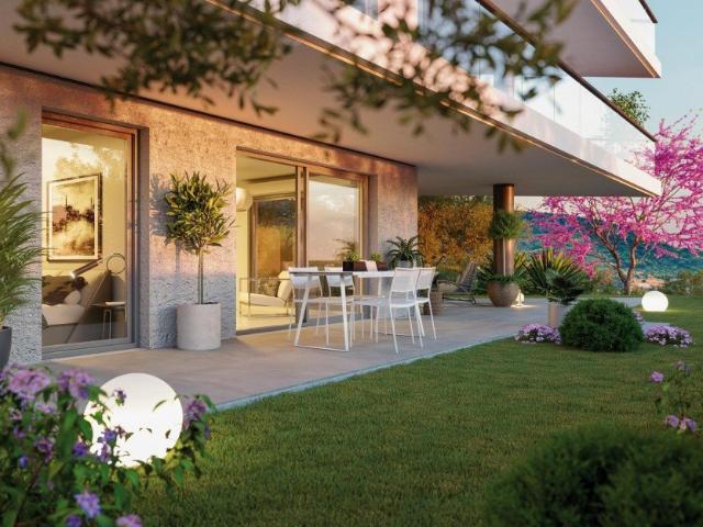 BEAU 3 PIECES EN REZ DE JARDIN AVEC 80M² D'EXTERIEUR EXPOSEE PLEIN SUD /RESIDENCE AVEC PISCINE 3 pièces, 60 m²
