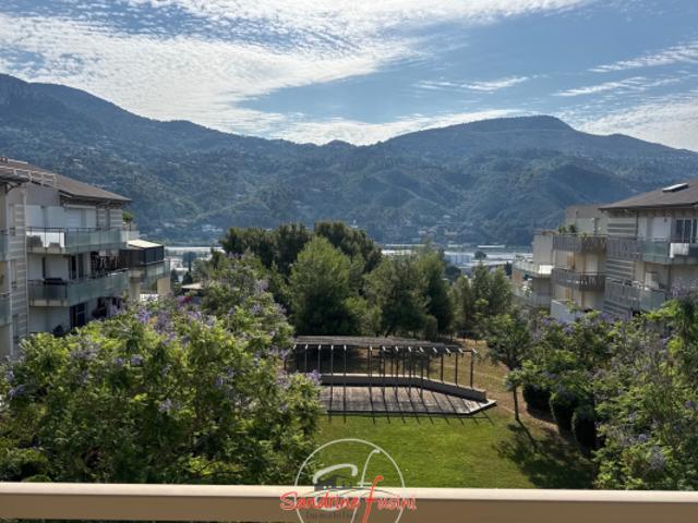 Beau 3 pièces lumineux avec terrasse de 23 m2 et deux places