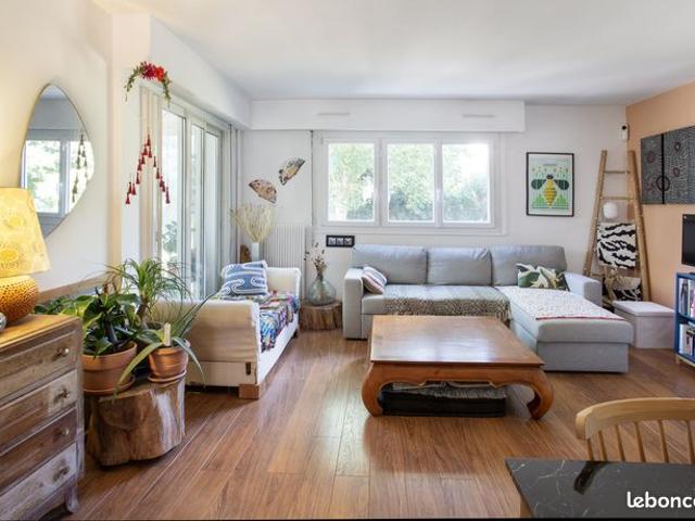 Beau 3 Pièces rénové avec Jardin sécurisé au 1er étage + Box et Cave à Montreuil