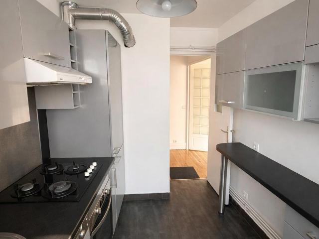 Beau 3P traversant 53 m² avec parking