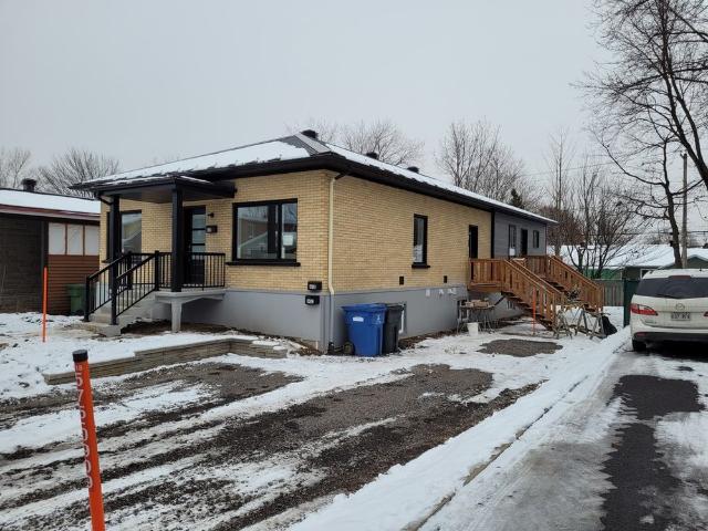 Beau 4 ½ à Ste Foy, Comme Neuf, Calme