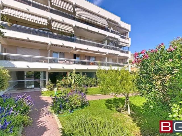 BEAU 4 P. D'ANGLE DANS JOLIE RESIDENCE