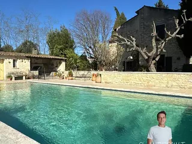 Beaucaire 30300 Achat / Vente maison 7 pièces t7 piscine jardin