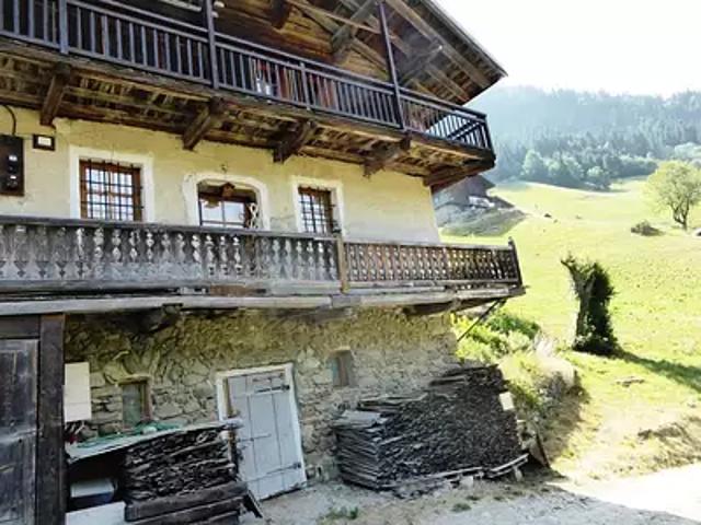 Beaufort 73270 Location appartement 2 pièces t2 terrasse cave