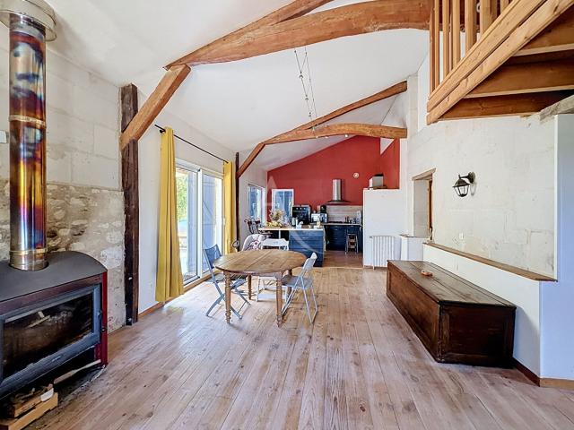 Beaufort en Vallée Location Maison 49