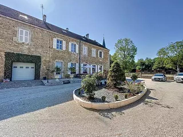 Beaufort Orbagna 39190 Achat / Vente maison 11 pièces t11 piscine