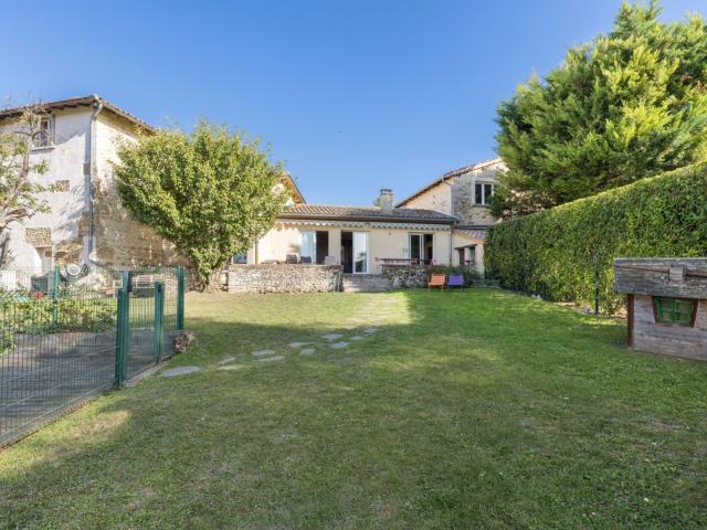 BEAUJOLAIS PIERRES DOREES, Propriété, 350 m² hab 5 chambres, t