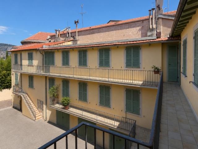 BEAULIEU SUR MER CENTRE VILLE APPARTEMENT 2 PIECES DE 39 M² CALME PROCHE TOUTES COMMODITES ET PLAGE VENDU LOUE
