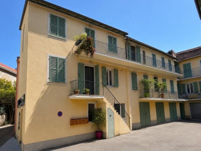 BEAULIEU SUR MER CENTRE VILLE APPARTEMENT 3 PIECES DE 44 M² CALME PROCHE TOUTES COMMODITES ET PLAGE VENDU LOUE