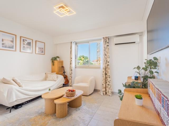 BEAULIEU SUR MER CENTRE VILLE CHARMANT 2 PIECES DE 35 M² A VENDRE REZ DE JARDIN PARFAIT ETAT PROCHE TOUTES COMMODITES
