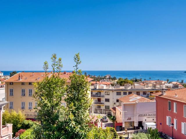 Beaulieu sur Mer 2 pièces rénové avec vue mer 40m² Beaulieu sur Mer