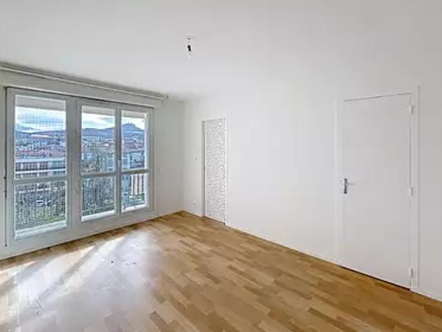 Beaumont 63110 Location appartement 2 pièces t2 cave balcon