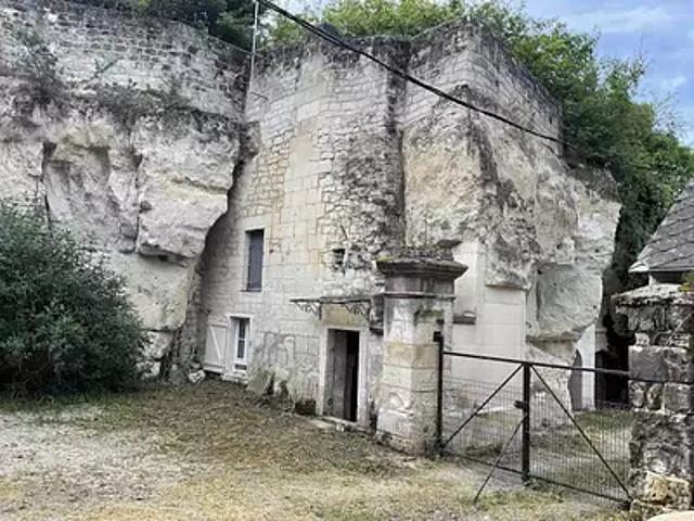Beaumont en Véron 37420 Achat / Vente maison 5 pièces t5 jardin cave