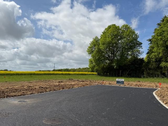 Beaumont la Ronce Vente Terrain 37