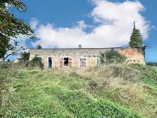 Beaumont Pied de Boeuf 72500 Achat / Vente maison 3 pièces t3 au dernier étage cave