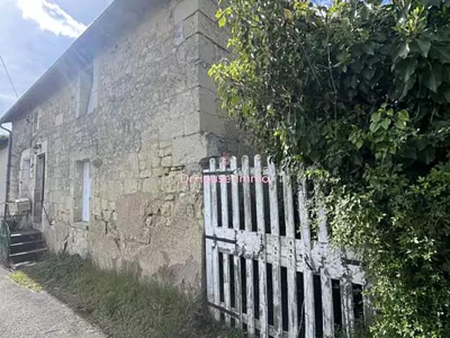 Beaumont Saint Cyr 86490 Achat / Vente maison 2 pièces t2