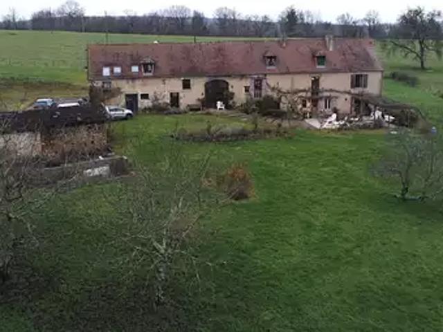 Beaumont Sardolles 58270 Achat / Vente maison 16 pièces t16 terrasse parking