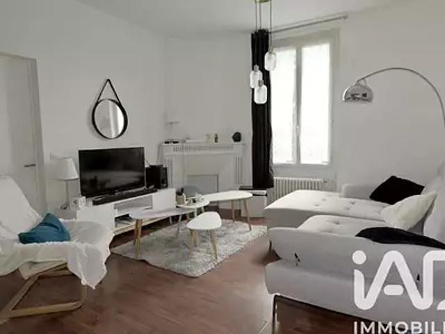 Beaumont sur Oise 95260 Achat / Vente appartement 3 pièces t3 au dernier étage parking