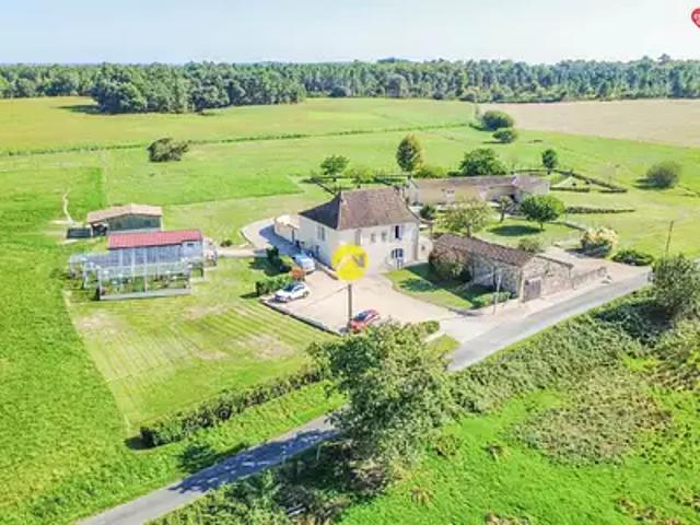Beaumontois en Périgord 24440 Achat / Vente maison 7 pièces t7 terrasse