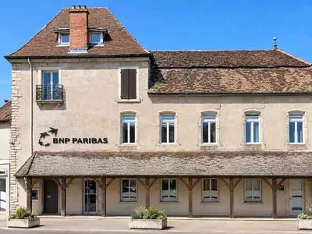 Beaune 21200 Location divers 8 pièces