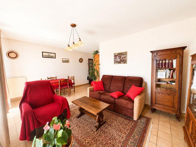 Beaune secteur attractif, proche centre ville T3 lumineux. 70m² Beaune
