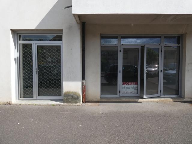 Beaune quartier poste, local commercial ou professionnel avec vitrines