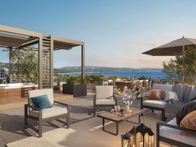 BEAUSOLEIL: EXCEPTIONNEL APPARTEMENT 3 PIECES DE 80M² AVEC TERRASSES ET SOLARIUM VUE MER POUR 105M²