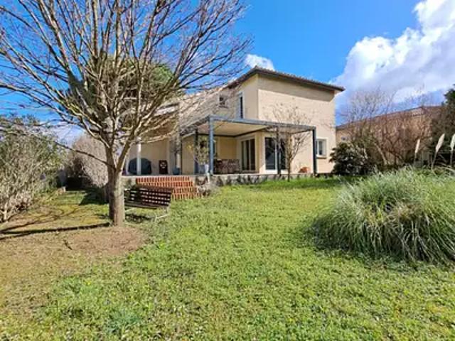 Beausemblant 26240 Achat / Vente maison 5 pièces t5 au dernier étage