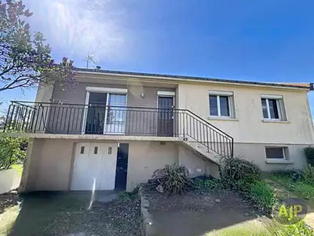 Beaupréau en Mauges 49600 Achat / Vente maison 4 pièces t4 au dernier étage