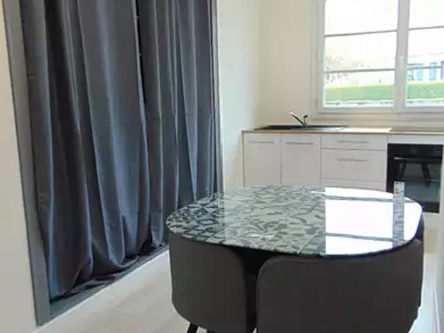 Beaupréau en Mauges 49600 Location appartement 2 pièces t2 au dernier étage