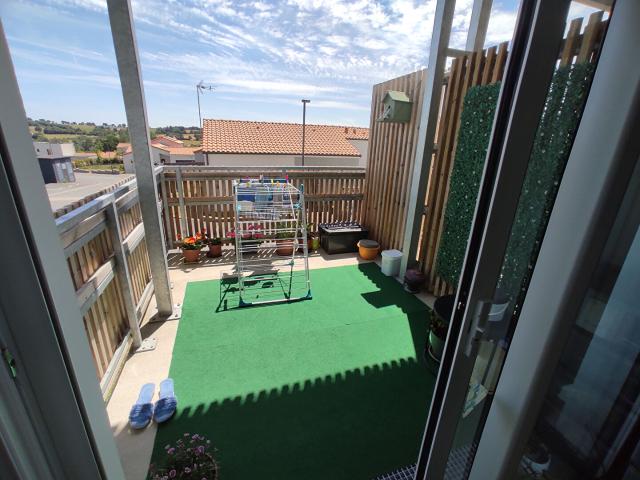 BEAUPREAU, studio récent avec BALCON