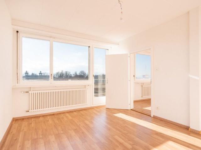 Beautiful 3.5 room apartment with balcony located in the city center of Lausanne