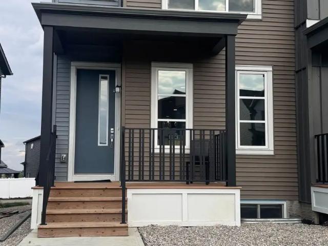 Beautiful 3 Bed | 2.5 Bath home with bonus room