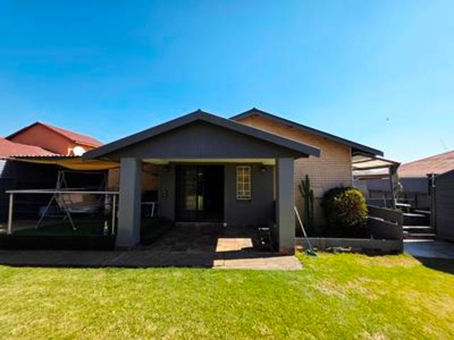 beautiful 3 bedroom on the market in.