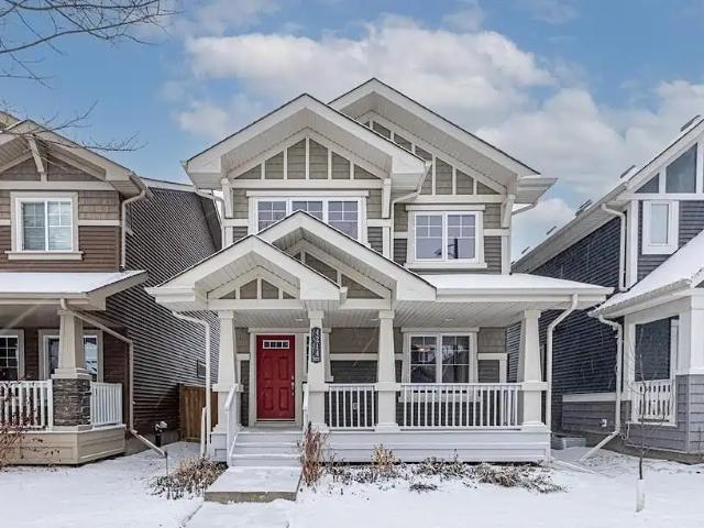 BEAUTIFUL 3 BEDROOM AND 2.5 BATH WITH OVERSIZED GARAGE FO RENT IN ORCHARDS