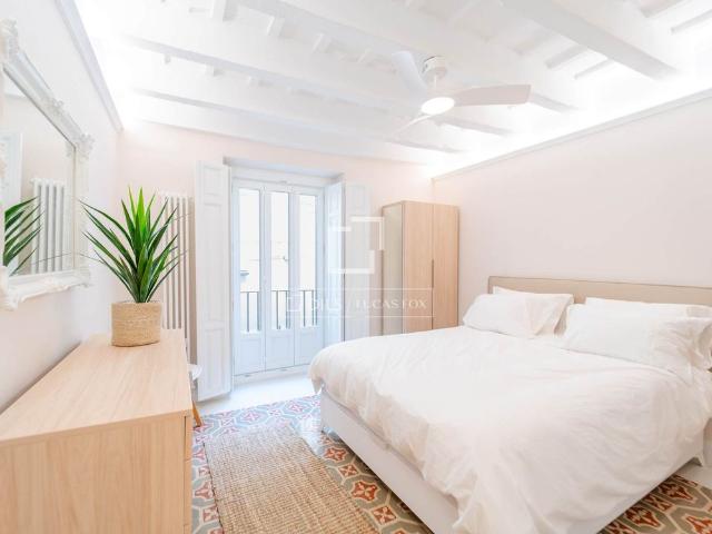 Beautiful 3 bedroom apartment, available for rent in La Seu Valencia