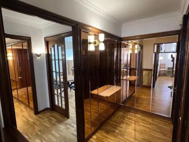 Beautiful 3 bedroom apartment in Gracia Nova, very well connected to the city center