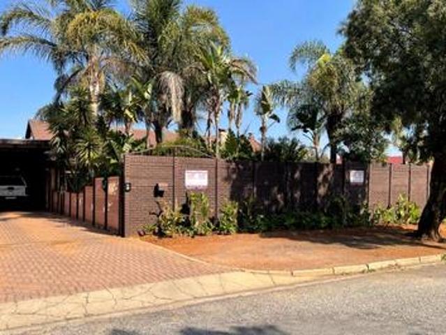 beautiful 3 bedroom family home on t.