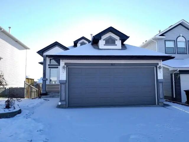 Beautiful 3 Bedroom Home for Rent in Coventry Hills – Available September 1