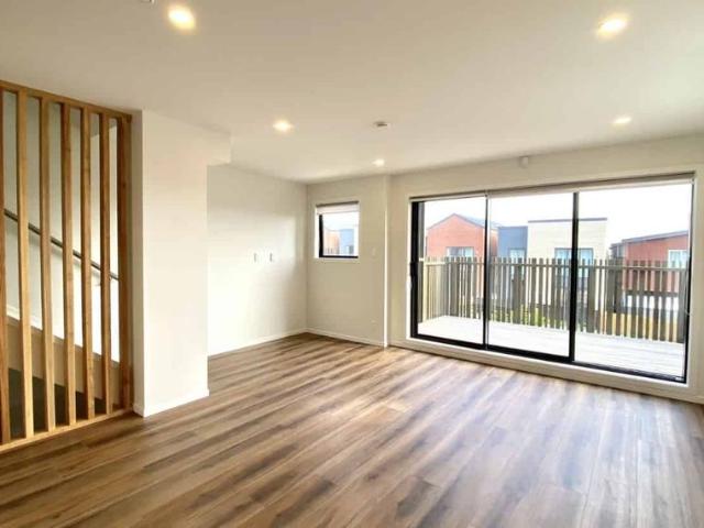 Beautiful 3 Bedroom in Hobsonville