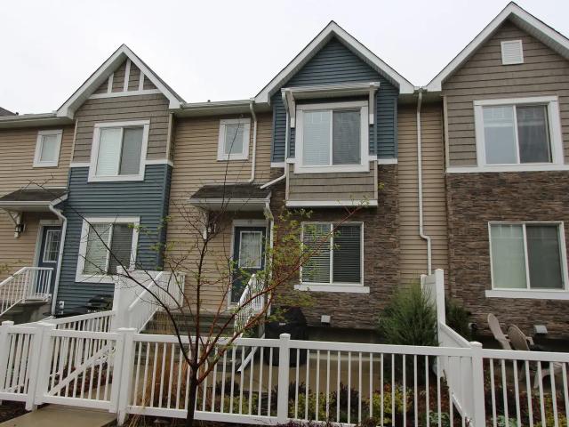 Beautiful 3 Bedroom Town house, NE Edmonton