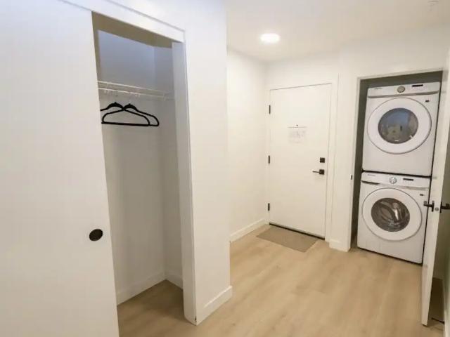 ? Beautiful 3 Bedroom, 2 Bathroom Condo – Sublease Available ?ONE MONTH FREE
