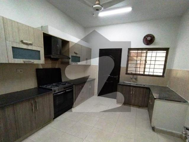 Beautiful 3 Bedrooms Apartment Flat For Rent In Askari 11 Lahore Askari 11