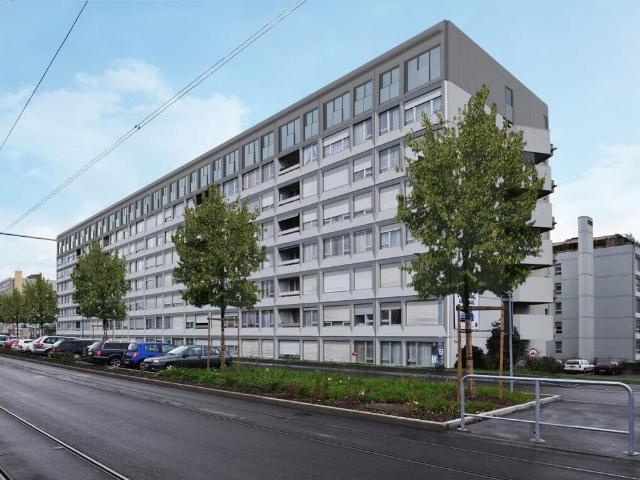 Beautiful 3 room apartment, of about 48 m2, on the 7th floor