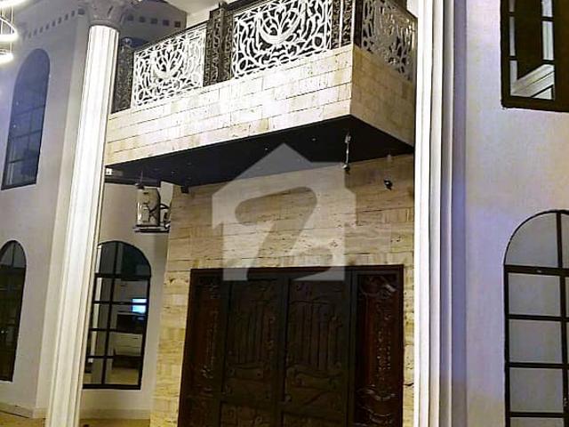 Beautiful 1000 Square Yard Bungalow Available For Prime Location Of Gulshan E Iqbal Block 4