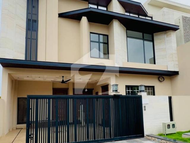 Beautiful 10 Marla Full House For Sale
