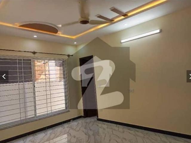 Beautiful 10 Marla House For Rent | 10 KW Solar Included | Sector C2, Bahria Enclave