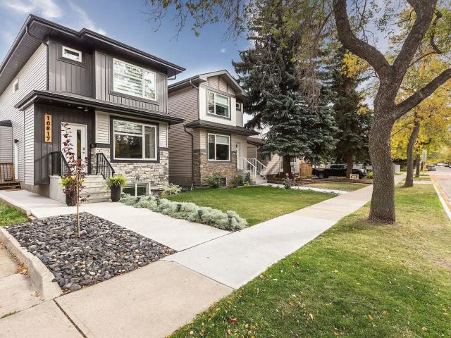 Bright & Modern Legal 1 Bedroom Suite | Across from Park | Pet Friendly