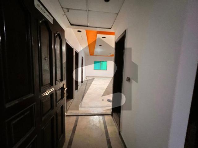 Beautiful 1 bedroom apartment for rent. Siddique Trade Center
